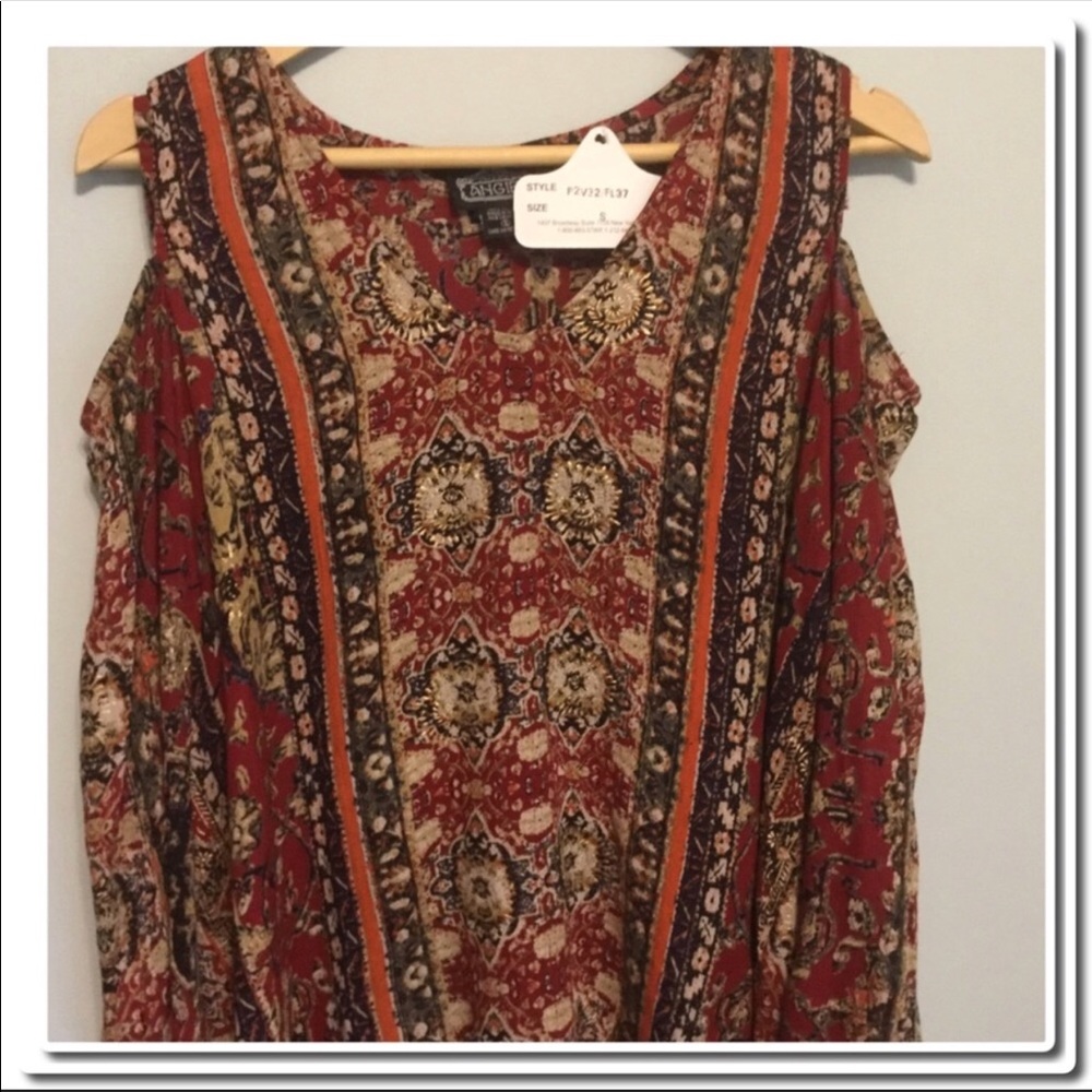 Angie Cold Shoulder Top in Tribal Print - Picture 4 of 4